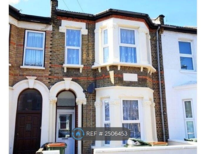 2 Bedroom Flat To Rent In Spencer Road, London, E6