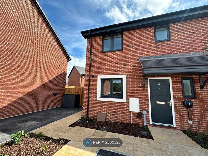 3 Bedroom Semi-Detached House To Rent In Spindle Way, Gloucestershire, GL2