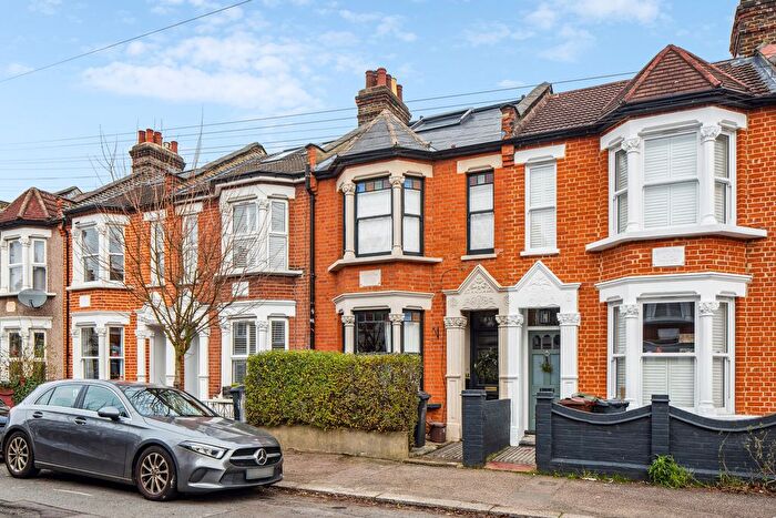 4 Bedroom Terraced House To Rent In Belgrave Road, Hoe Street, E17