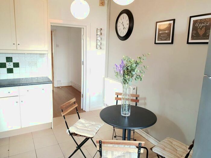 5 Bedroom Terraced House To Rent In Africa Gardens, Cardiff, CF14
