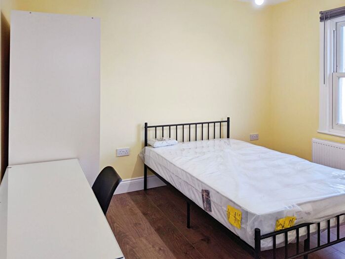 1 Bedroom Property To Rent In Park Road, Wallington, SM6