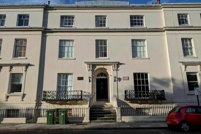 2 Bedroom Flat To Rent In Rockstone Place, Southampton, SO15