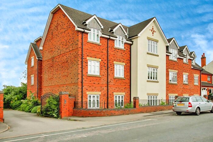 2 Bedroom Flat For Sale In Mount Pleasant, Redditch, B97