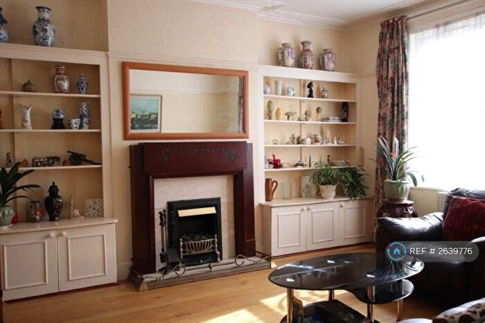 3 Bedroom Semi-Detached House To Rent In Weybridge Road, Thornton Heath, CR7