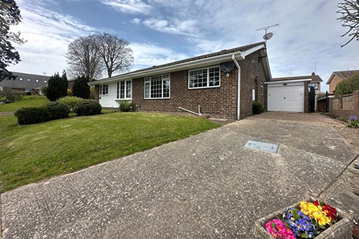2 Bedroom Semi-Detached Bungalow For Sale In Greenacre Drive, Walmer, CT14