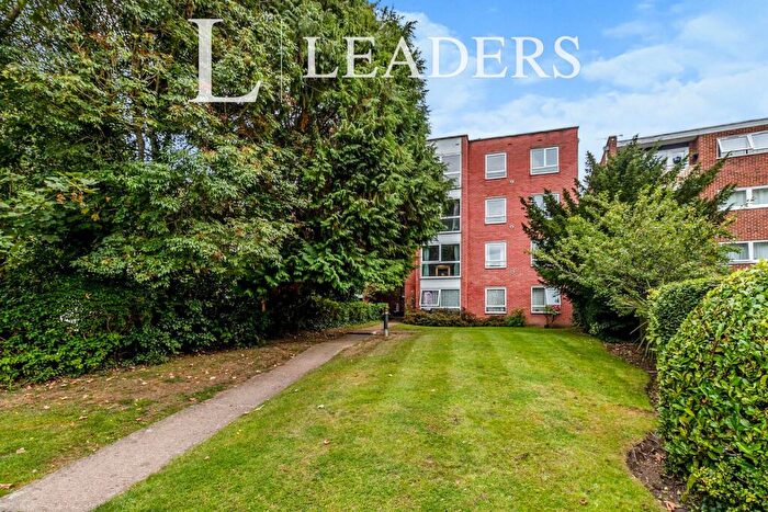 2 Bedroom Flat To Rent In Brighton Road, Sutton, SM2