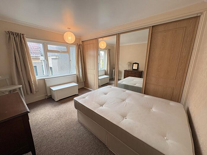 4 Bedroom Apartment To Rent In Tyndalls Mansions, Clifton, BS8