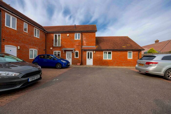 1 Bedroom Flat To Rent In Eagles Close, Wantage, OX12