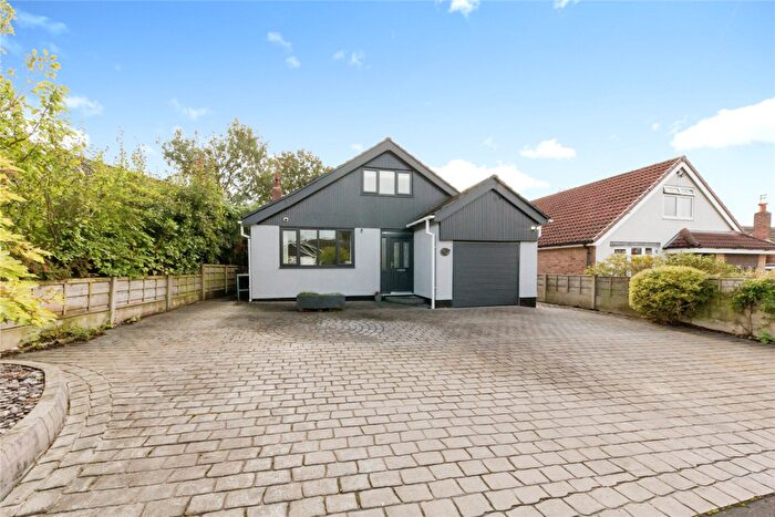 3 Bedroom Detached House To Rent In Eden Drive, Macclesfield, SK10