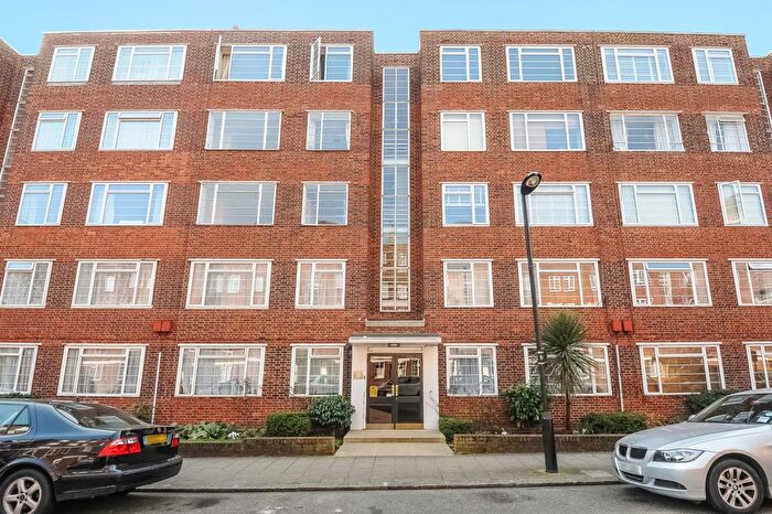 2 Bedroom Apartment To Rent In Charlbert Court, St Johns Wood, NW8