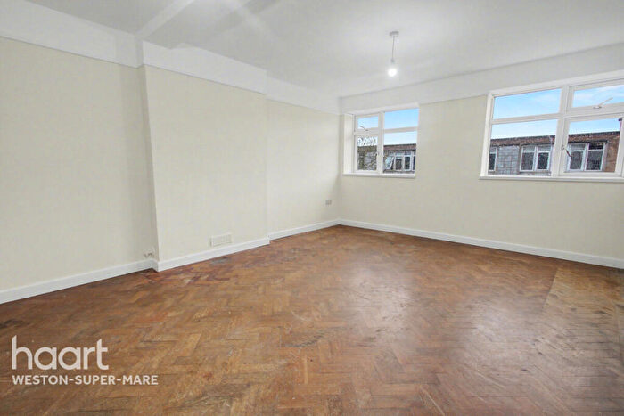 2 Bedroom Flat To Rent In Waterloo Street, Weston-Super-Mare, BS23