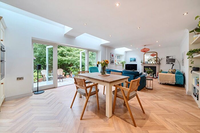 1 Bedroom Flat For Sale In Warwick Park, Tunbridge Wells, TN2