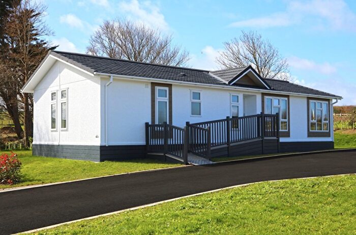 2 Bedroom Park Home For Sale In Plot, Newquay, TR8