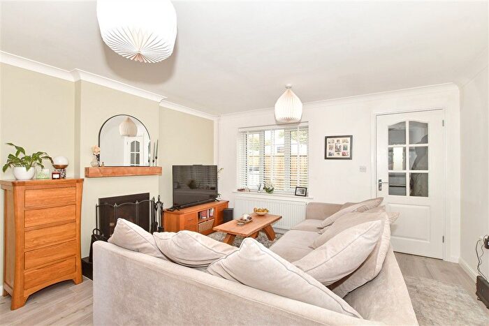 3 Bedroom Semi-Detached House For Sale In Eastbourne Road, Halland, Lewes, East Sussex, BN8