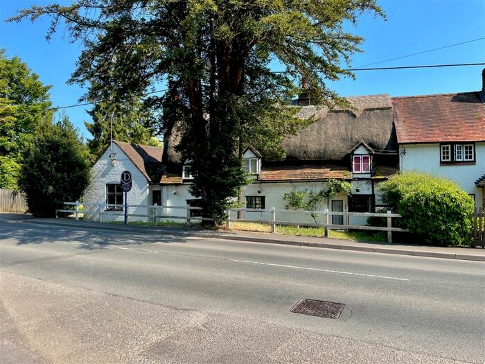 3 Bedroom Cottage For Sale In Newbury Road, Hermitage, RG18