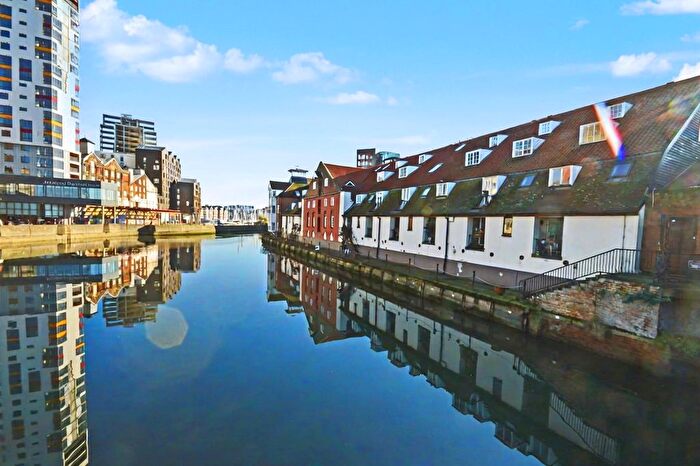 1 Bedroom Flat To Rent In Stokebridge Maltings, Dock Street, Ipswich, IP2