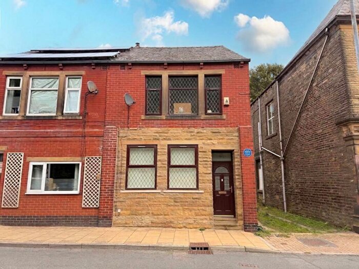 4 Bedroom End Of Terrace House To Rent In Burnley Road, Todmorden, OL14