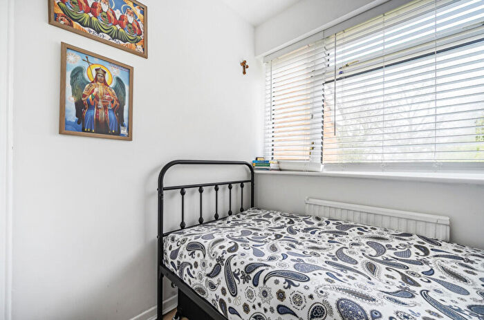 3 Bedroom Terraced House For Sale In Crane Furlong, Highworth, Swindon, SN6