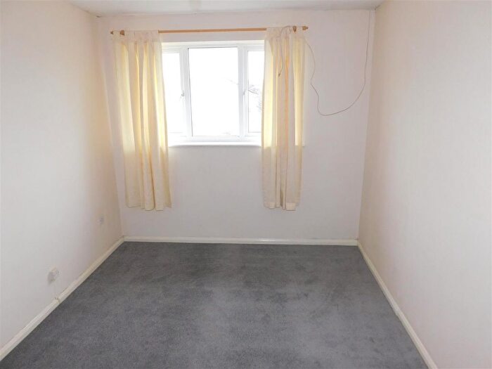 3 Bedroom Semi-Detached House To Rent In Willhayes Park, Axminster, EX13