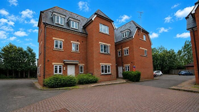 2 Bedroom Flat To Rent In Sullivan Close, Canterbury, CT1