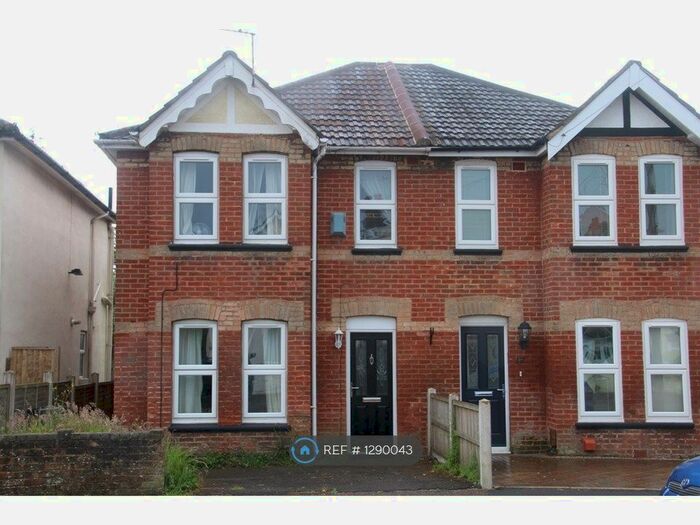 3 Bedroom Semi-Detached House To Rent In Malmesbury Park Road, Bournemouth BH8