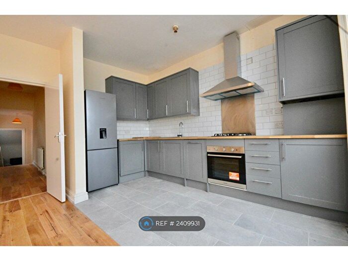 2 Bedroom Flat To Rent In Oxford Road, Reading, RG1