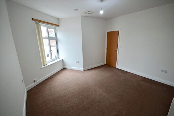 2 Bedroom Flat To Rent In Robinson Road, Sheffield, South Yorkshire, Uk, S2