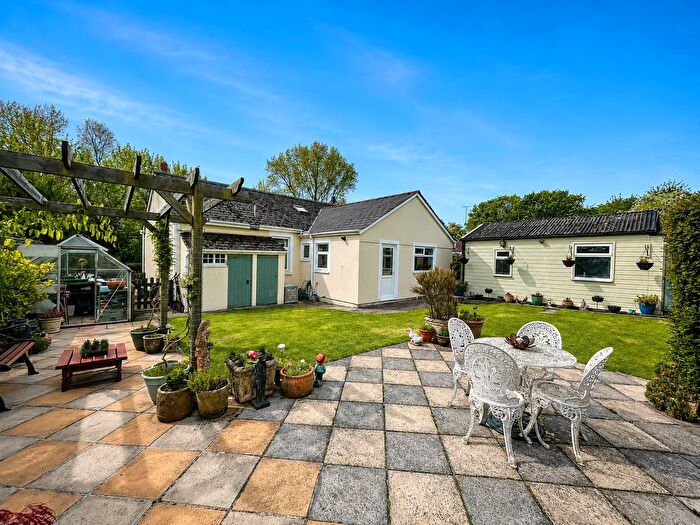 3 Bedroom Bungalow For Sale In Southdown Road, Millbrook, Cornwall, PL10