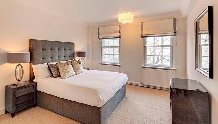 2 Bedroom Flat To Rent In Pelham Court, Chelsea, SW3