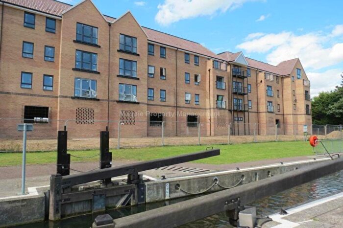 1 Bedroom Apartment To Rent In Little Paxton, PE19