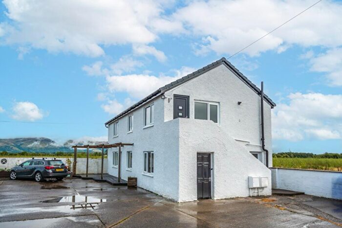 3 Bedroom Flat For Sale In Danskine Villa, Fallin, Stirling, FK7