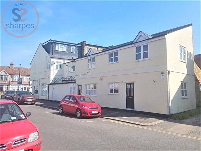1 Bedroom Flat To Rent In Kingston Road, London, SW20