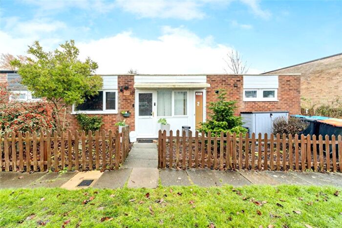 2 Bedroom Bungalow For Sale In Sheelin Grove, Bletchley, Milton Keynes, Buckinghamshire, MK2