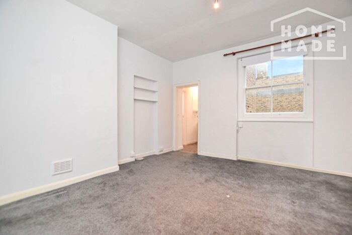 1 Bedroom Flat To Rent In New Kings Road, London, SW6