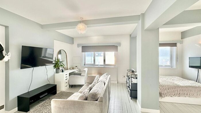 Studio For Sale In Marine Court, St Leonards On Sea, TN38