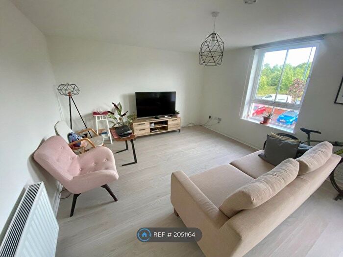 2 Bedroom Flat To Rent In Rosebery Terrace, Glasgow, G5