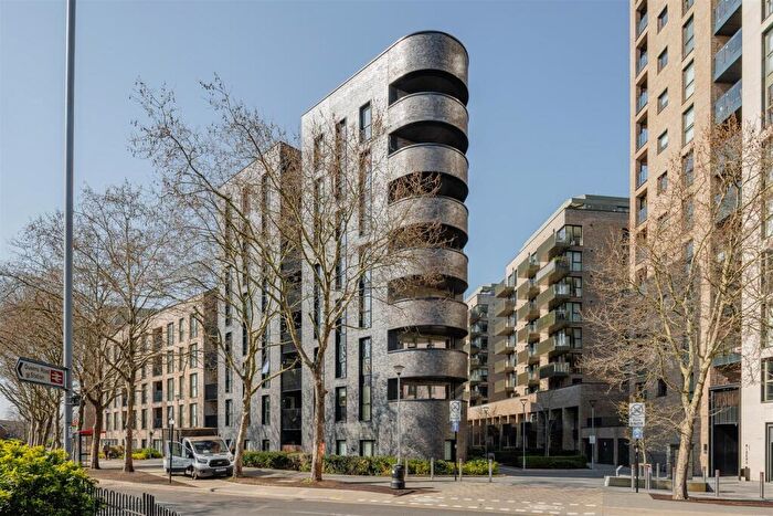 1 Bedroom Flat For Sale In Track Street, Walthamstow, E17