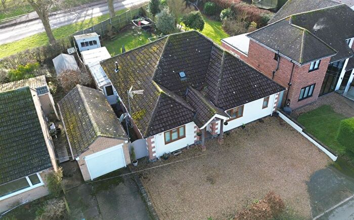 3 Bedroom Detached Bungalow For Sale In Station Road, Clifton Upon Dunsmore, Rugby, CV23