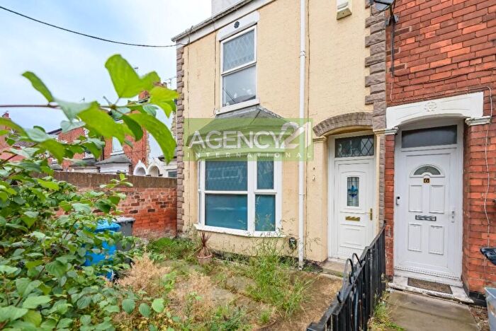 3 Bedroom Terraced House To Rent In Woodland Villas, Hall, HU9