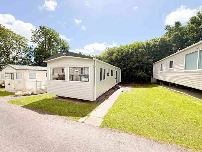 3 Bedroom Caravan For Sale In , Narberth, SA67