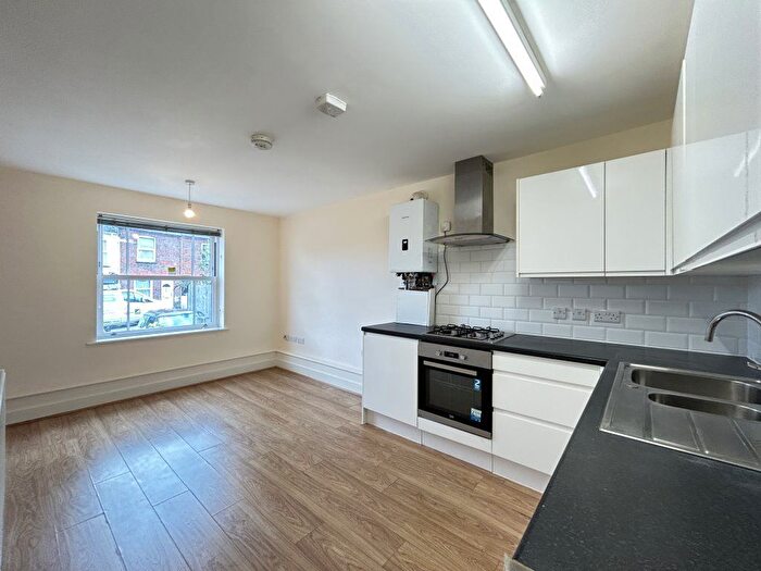 1 Bedroom Flat To Rent In Caledonian House, Luton, Bedfordshire, LU1