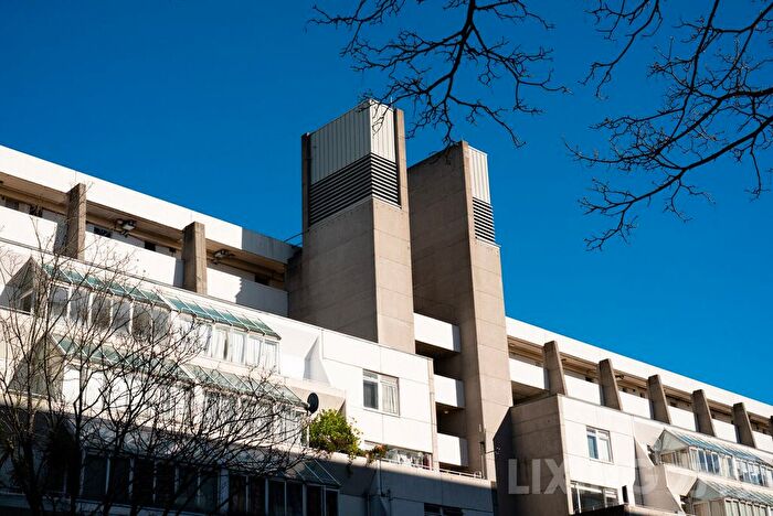 2 Bedroom Flat For Sale In Brunswick Centre, Bloomsbury, WC1N
