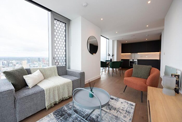 2 Bedroom Apartment To Rent In Viadux, Deansgate, M1