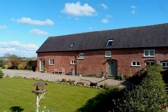 4 Bedroom Barn Conversion For Sale In Douglas Lane, Wettenhall, Winsford, CW7