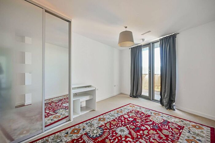 2 Bedroom Flat For Sale In Warton Road, Stratford, London, E15