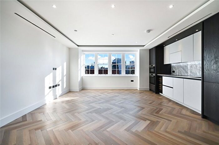 2 Bedroom Flat For Sale In Davies House, Brigade Court, SE1