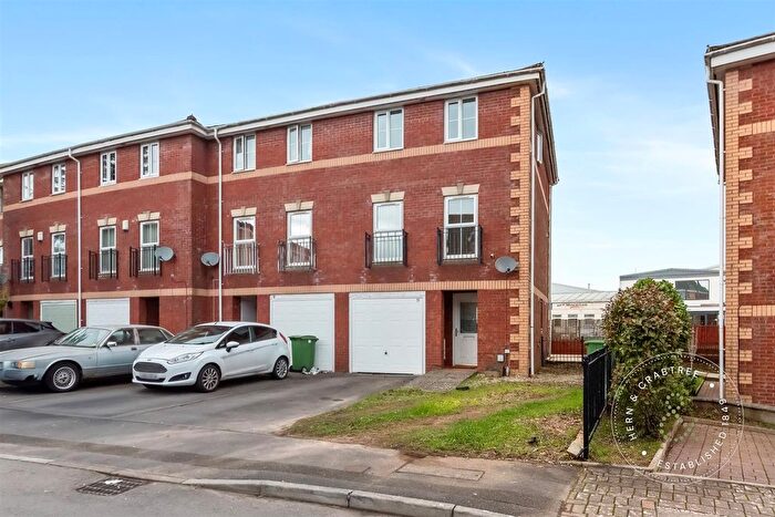 3 Bedroom Town House For Sale In Heol Dewi Sant, Cardiff, CF14