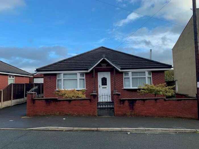 2 Bedroom Bungalow To Rent In Great Acre, Wigan, WN1