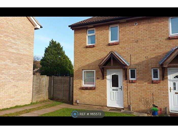 2 Bedroom Semi-Detached House To Rent In Stonefield, Bar Hill, Cambridge, CB23