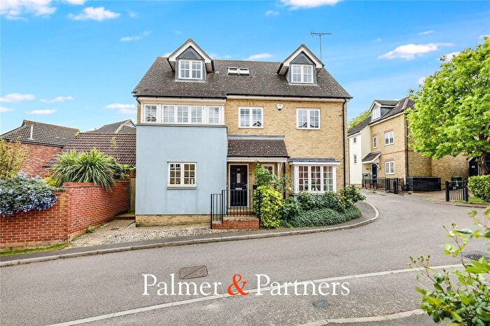 5 Bedroom Detached House For Sale In Prower Close, Billericay, Essex, CM11